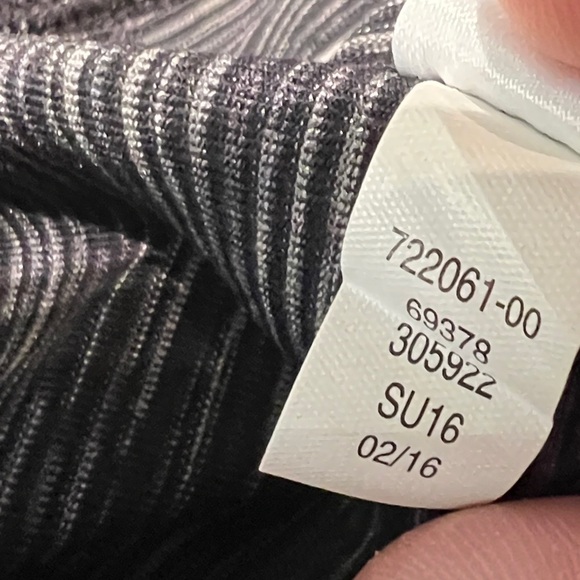 Athleta Energy Chaturanga Black Space Cropped Capri Leggings Women’s Small - Picture 6 of 7